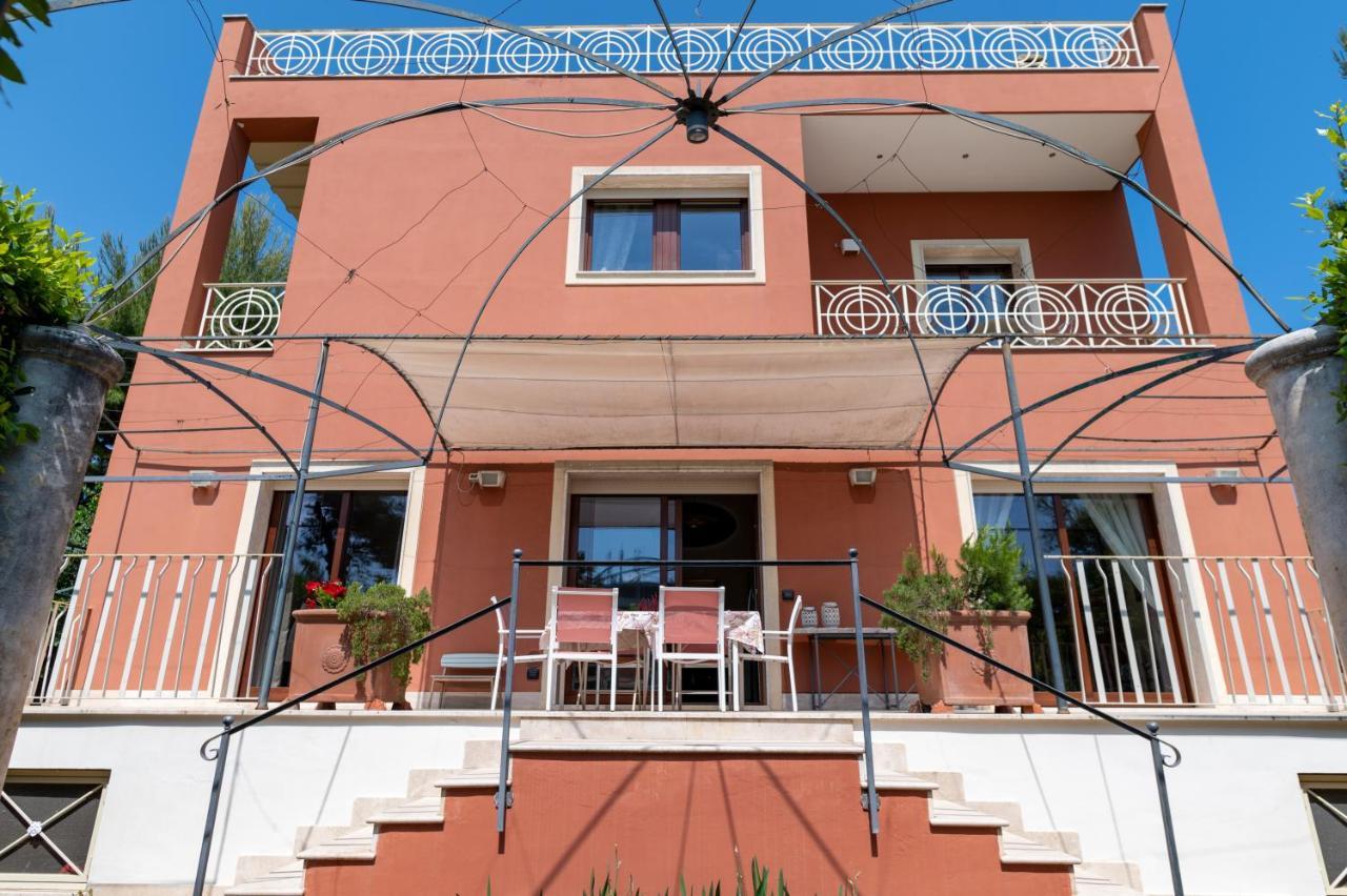 Villa Luisa Bari Exterior photo